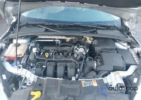 2016 Ford Focus Se z USA, uszkodzony, nr VIN 1FADP3K23GL363615